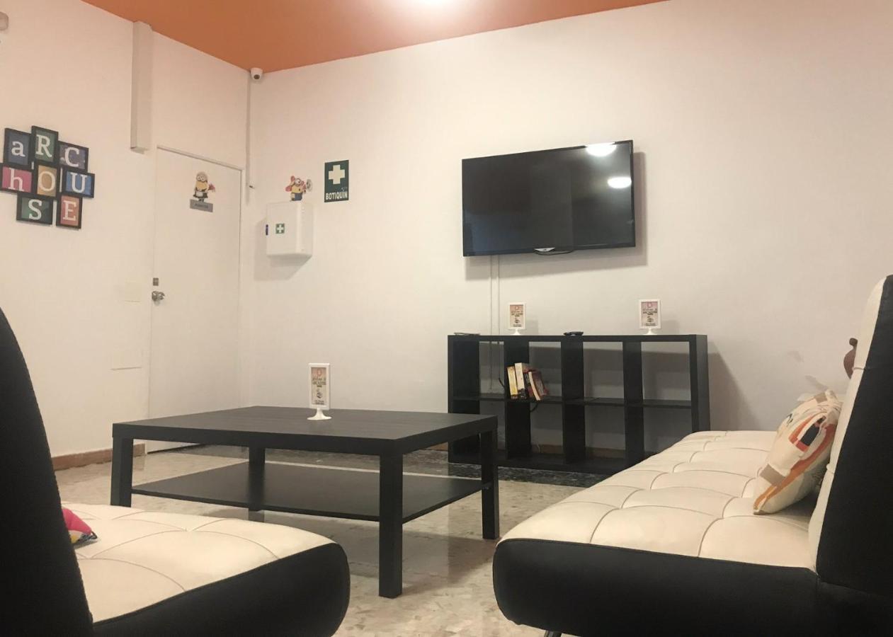 Arc House Sevilla Only Adults Ngoại thất bức ảnh