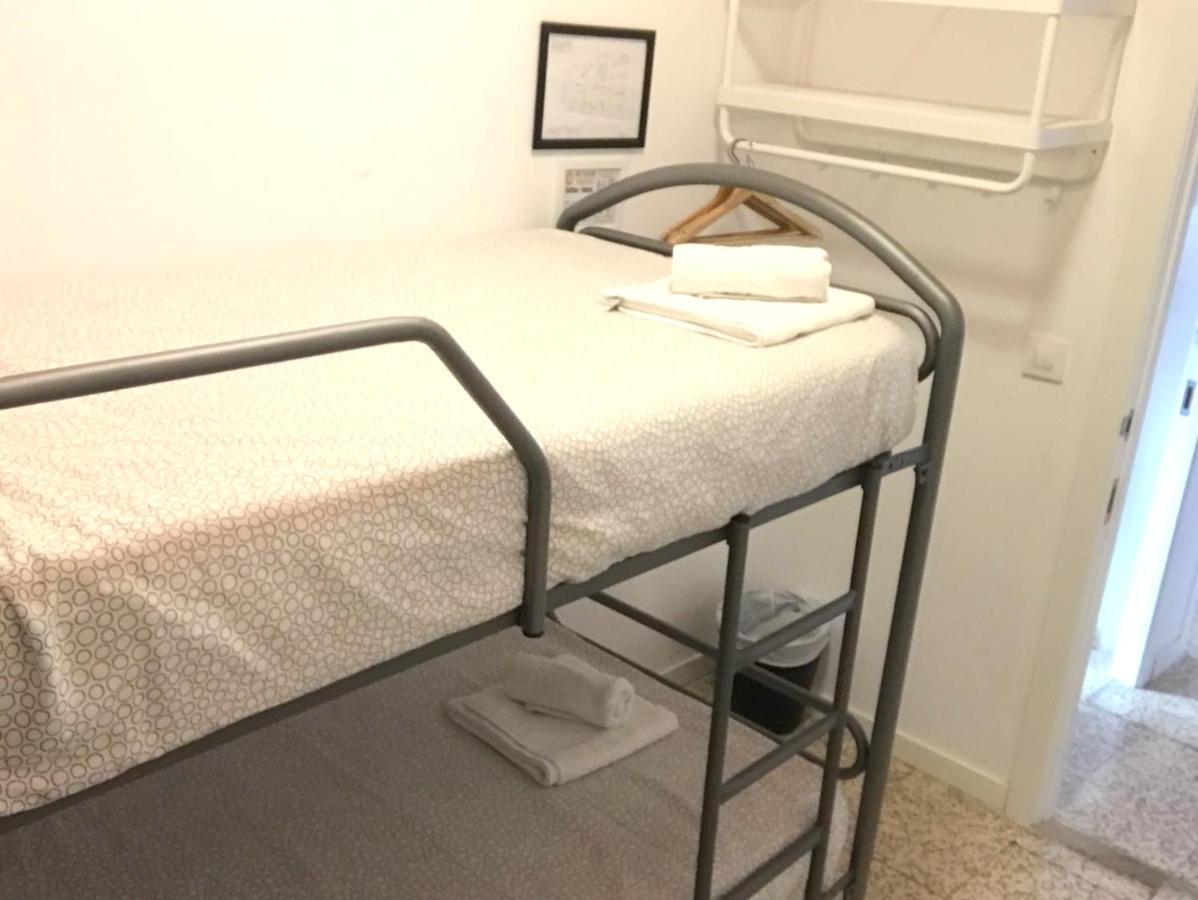 Arc House Sevilla Only Adults Ngoại thất bức ảnh